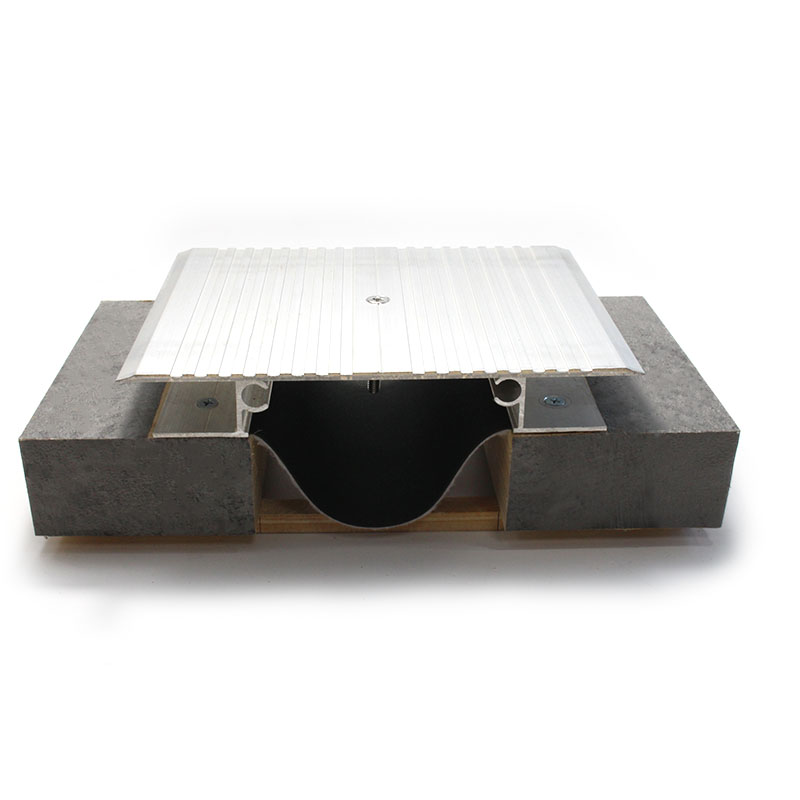 Expansion joint